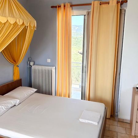 Bay Holiday Hotel & Spa Karavomilos  Ngoại thất bức ảnh
