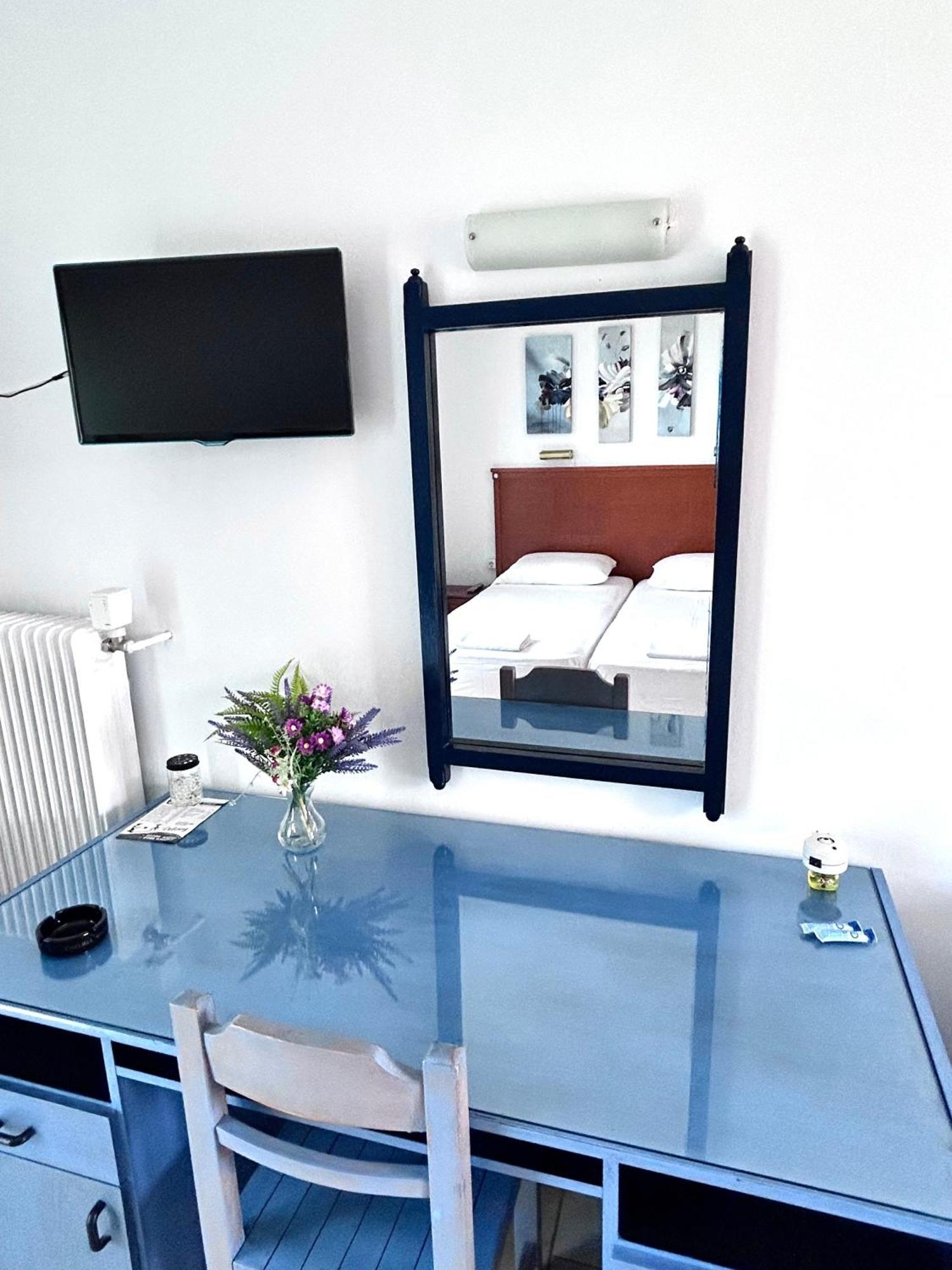 Bay Holiday Hotel & Spa Karavomilos  Ngoại thất bức ảnh