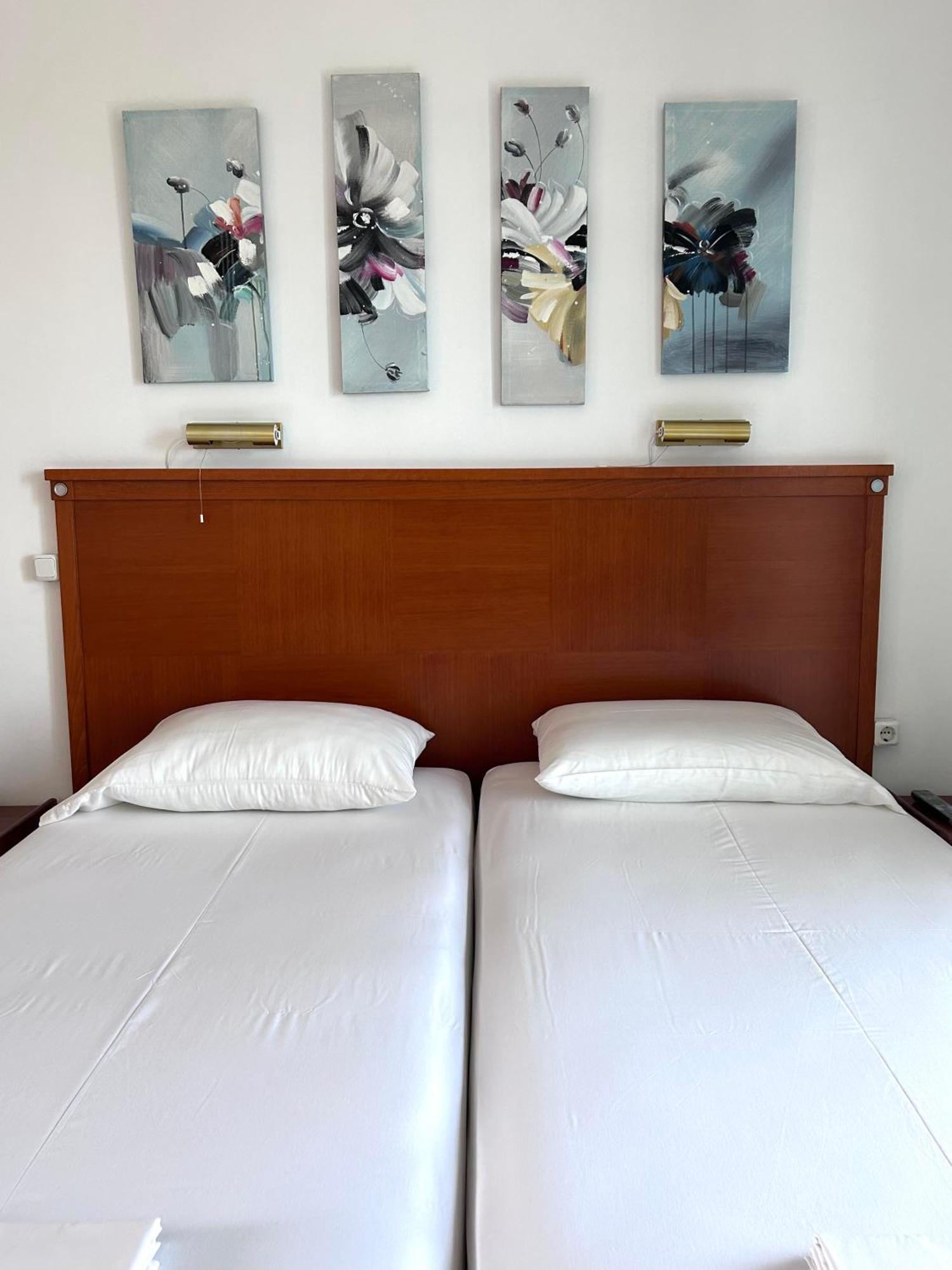 Bay Holiday Hotel & Spa Karavomilos  Ngoại thất bức ảnh