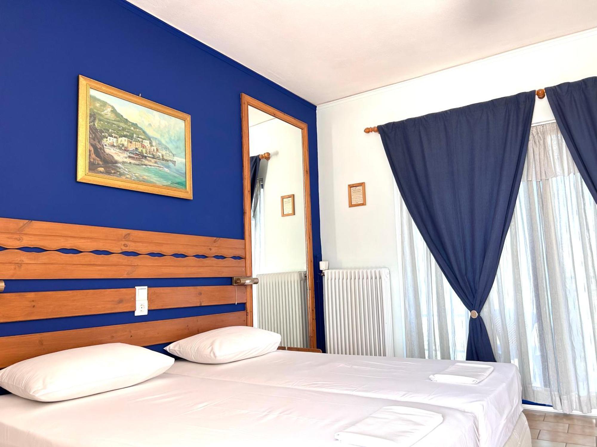 Bay Holiday Hotel & Spa Karavomilos  Ngoại thất bức ảnh