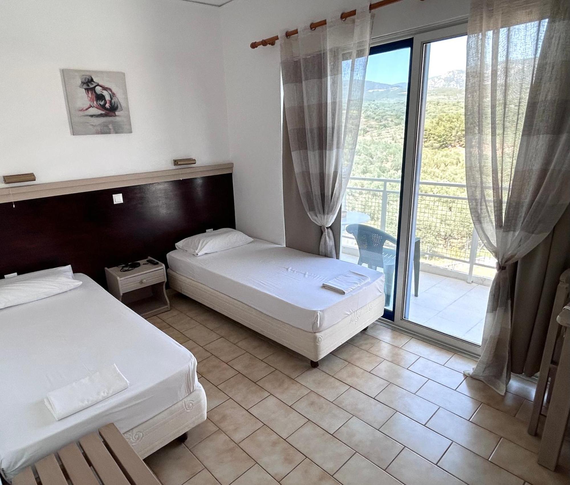 Bay Holiday Hotel & Spa Karavomilos  Ngoại thất bức ảnh