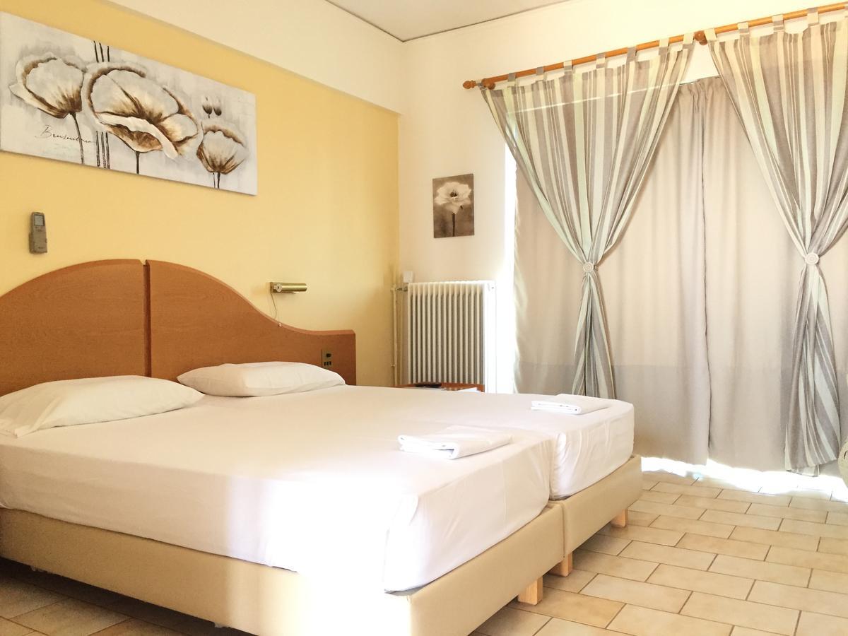 Bay Holiday Hotel & Spa Karavomilos  Ngoại thất bức ảnh